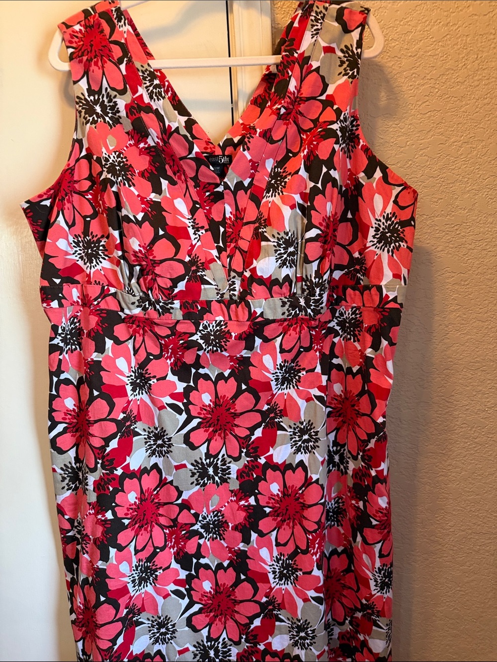 East 5th Women’s 22W Floral Sleeveless Floral Dress Pink multi color